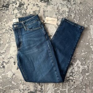 Universal Thread High Rise Straight Jean Size 2